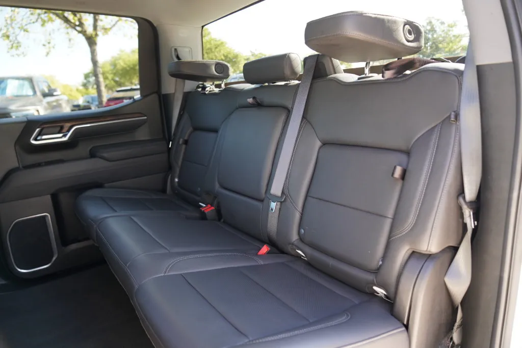 GMC Sierra photo 29