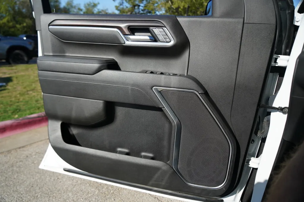 GMC Sierra photo 19