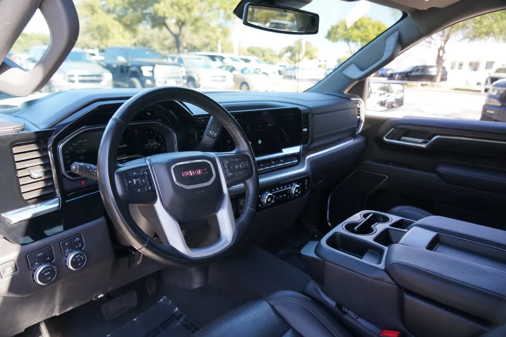 GMC Sierra photo 7