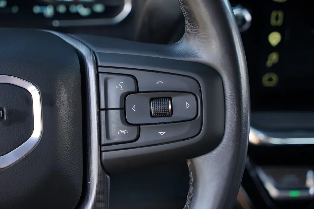 GMC Sierra photo 12