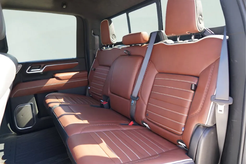 GMC Sierra photo 29