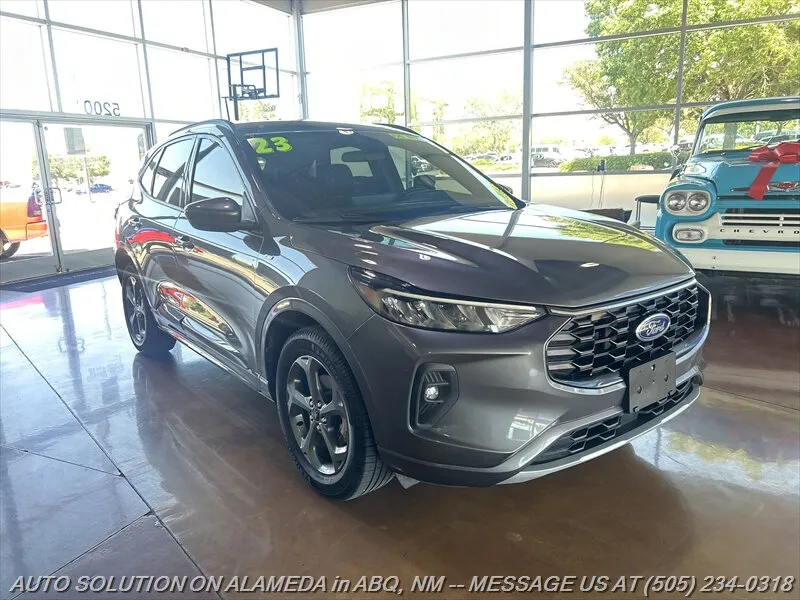 2023 Ford Escape ST-Line Select