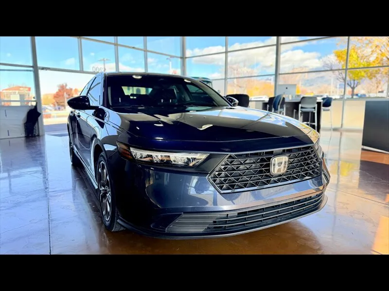 2023 Honda Accord EX's photo