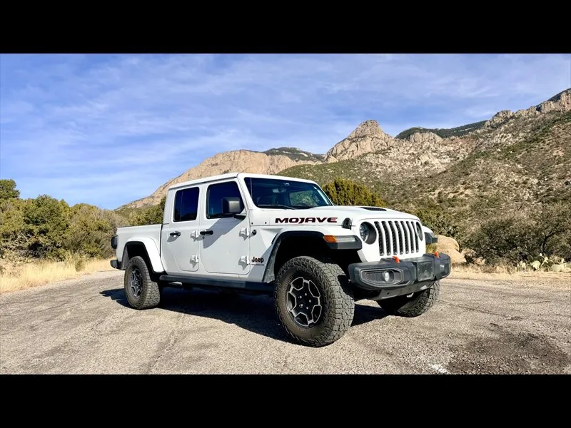 2023 Jeep Gladiator Mojave's photo
