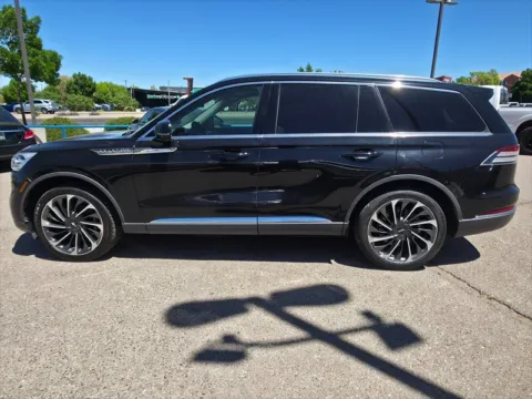 Photos of 2020 Lincoln Aviator Reserve for sale in Albuquerque, NM at Truck Solutions NM