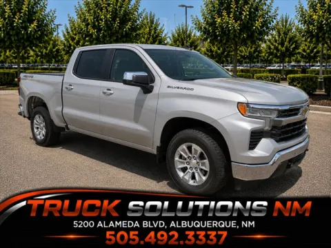 Silver 2022 Chevrolet Silverado 1500 LT for sale in Albuquerque, NM
