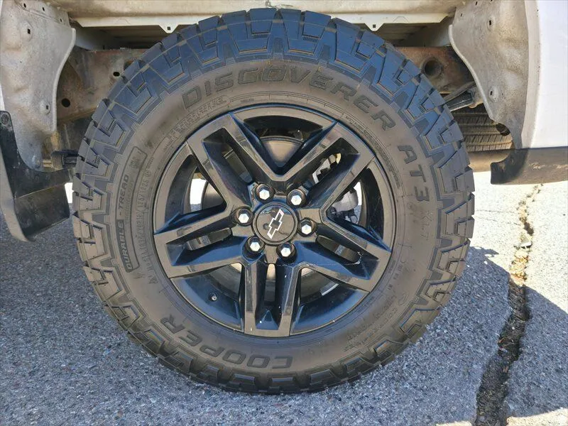 2023 Chevrolet Silverado 1500 Custom - Photo 38