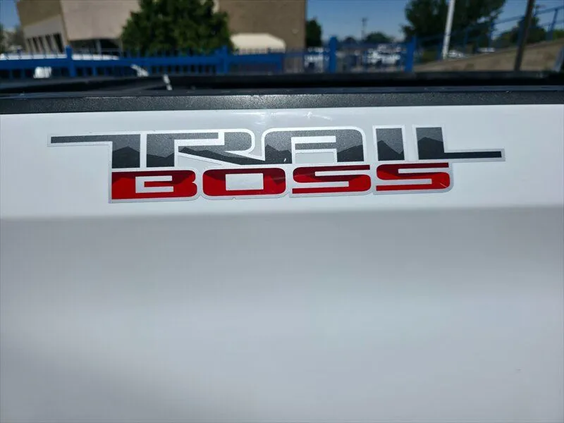 2023 Chevrolet Silverado 1500 Custom - Photo 8