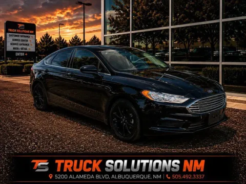 Black 2017 Ford Fusion SE for sale in Albuquerque, NM