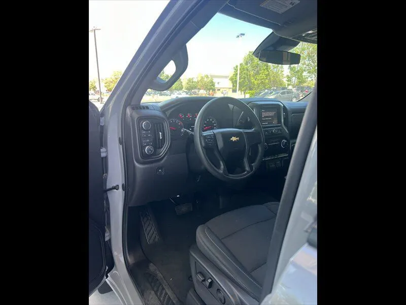 2024 Chevrolet Silverado 1500 Custom - Photo 8