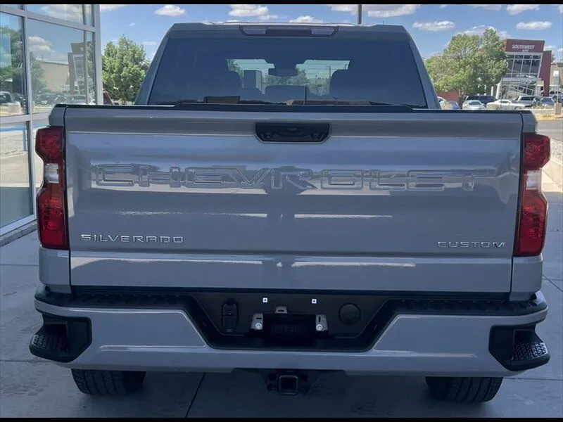 2024 Chevrolet Silverado 1500 Custom - Photo 6