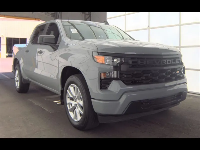 2024 Chevrolet Silverado 1500's photo