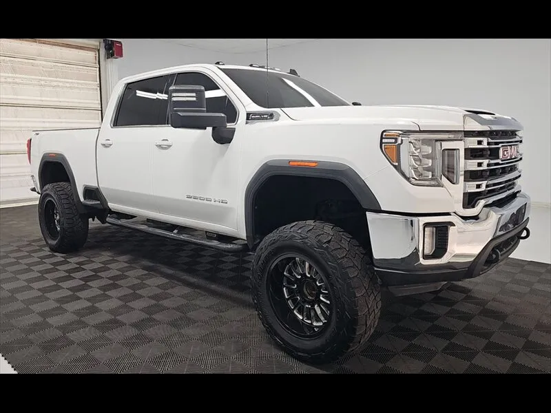 2020 GMC Sierra SLE 4WD Crew Cab Standard Box's photo