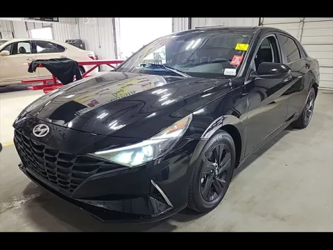 More photos of 2022 Hyundai ELANTRA SEL at Truck Solutions NM, NM
