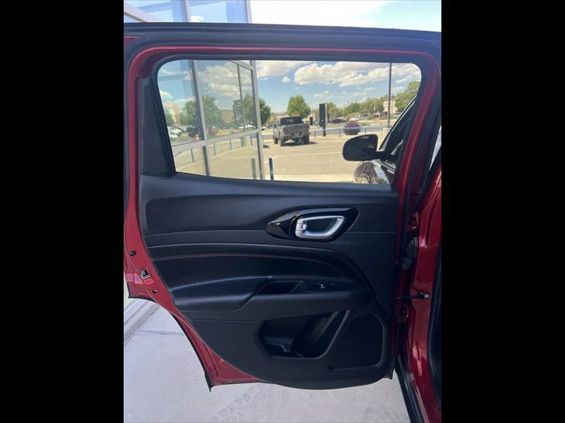 2025 Jeep Compass Trailhawk - Photo 15