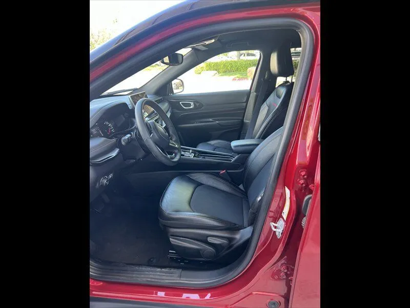 2025 Jeep Compass Trailhawk - Photo 10