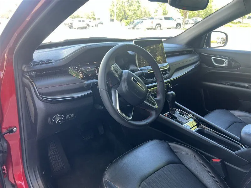 2025 Jeep Compass Trailhawk - Photo 8