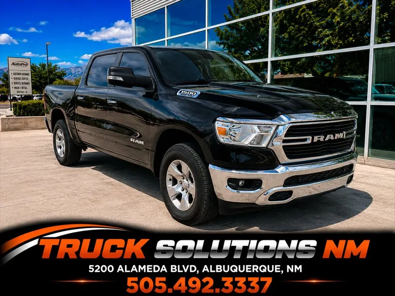 2020 RAM 1500 Big Horn/Lone Star 4x4 Crew Cab 5'7's photo