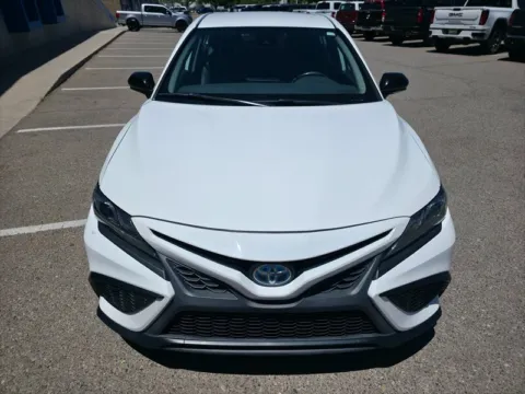 More photos of 2022 Toyota Camry Hybrid SE at Truck Solutions NM, NM