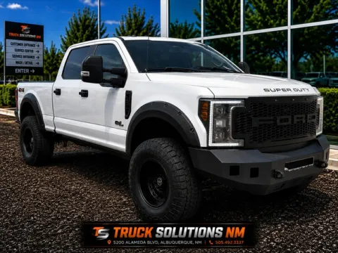 White 2017 Ford F-250 Super Duty XLT for sale in Albuquerque, NM