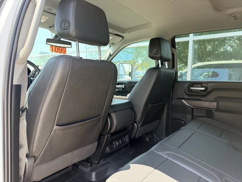 2023 Chevrolet Silverado 3500HD LTZ - Photo 13