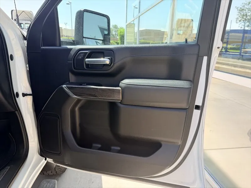 2023 Chevrolet Silverado 3500HD LTZ - Photo 24