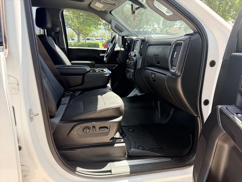 2023 Chevrolet Silverado 3500HD LTZ - Photo 23
