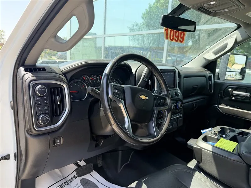 2023 Chevrolet Silverado 3500HD LTZ - Photo 9