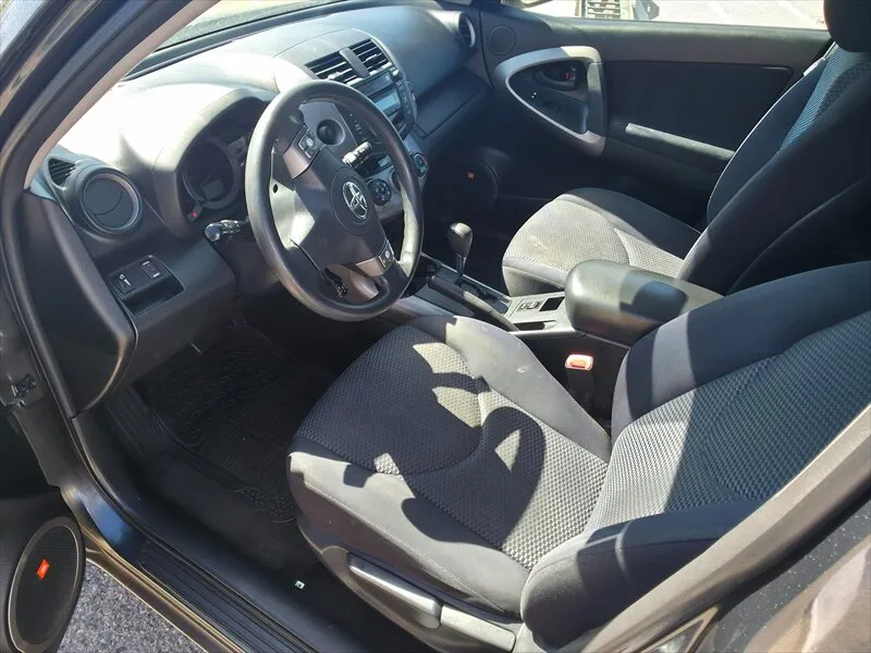2008 Toyota RAV4 Sport - Photo 14