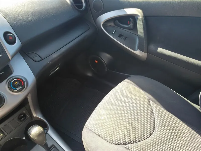 2008 Toyota RAV4 Sport - Photo 31