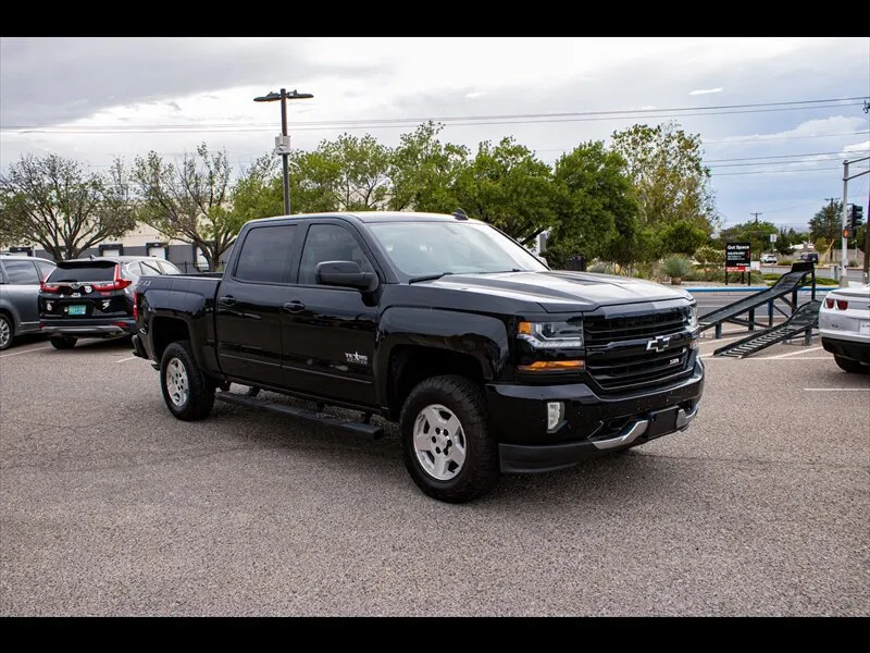 Black 2018 Chevrolet Silverado 1500 LT for sale in Albuquerque, NM
