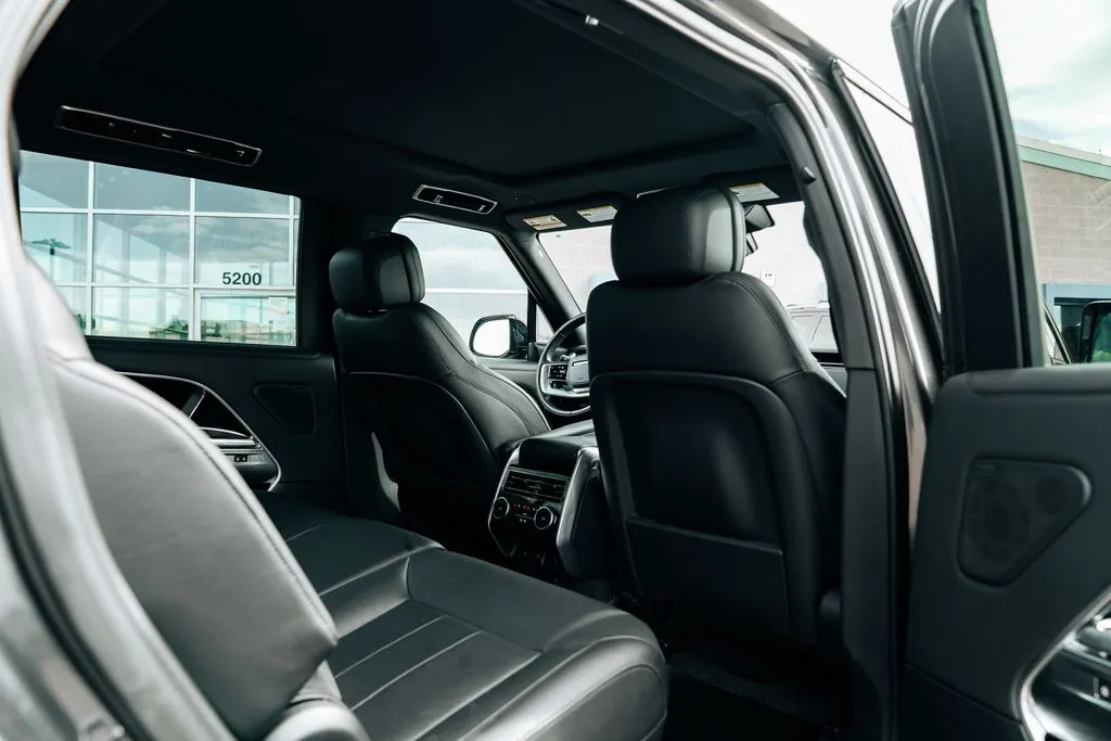 2025 Land Rover Range Rover SE - Photo 43