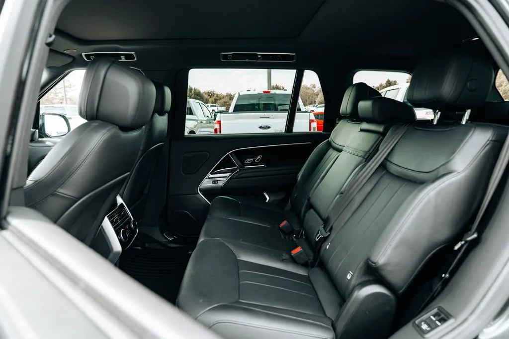 2025 Land Rover Range Rover SE - Photo 35