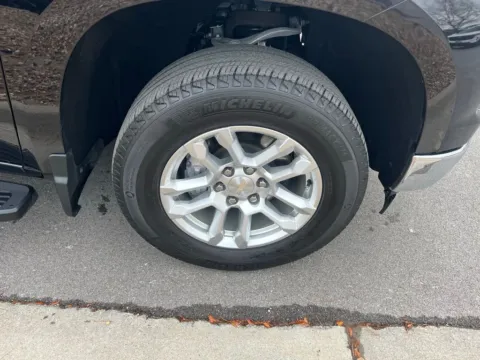 More photos of 2023 Chevrolet Silverado 1500 LT at Gregg Young Chevrolet - Omaha, NE