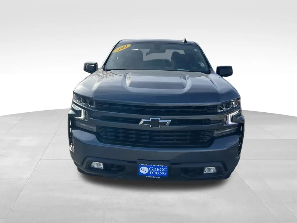 2021 Chevrolet Silverado 1500 RST photo 3