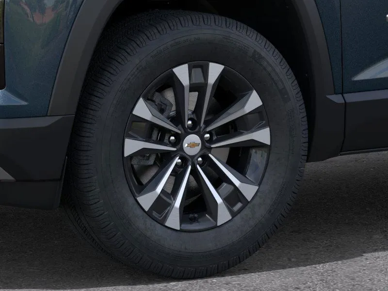 2026 Chevrolet Equinox LT photo 2