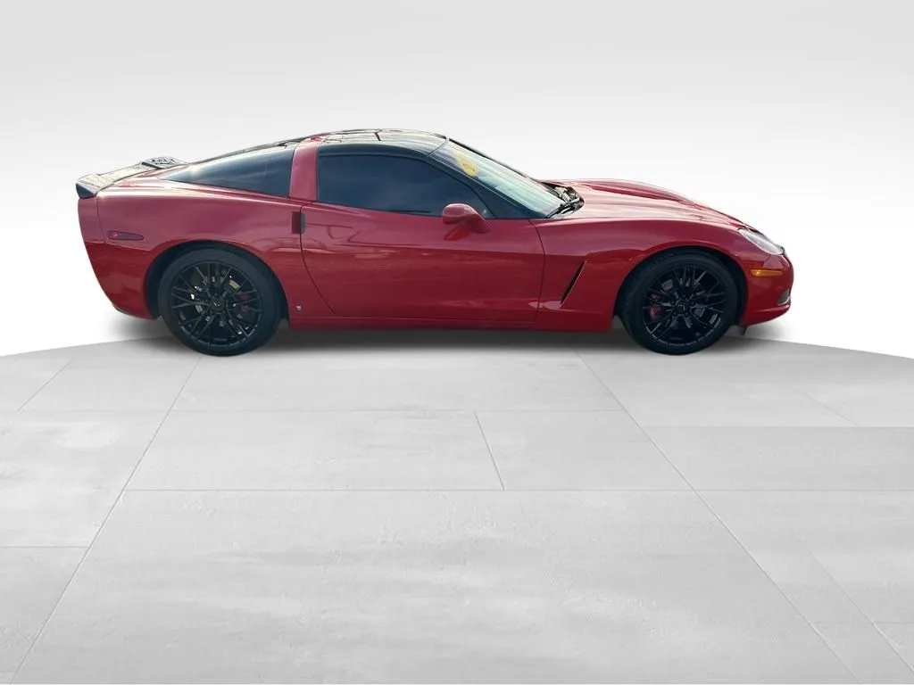 2006 Chevrolet Corvette Base photo 3