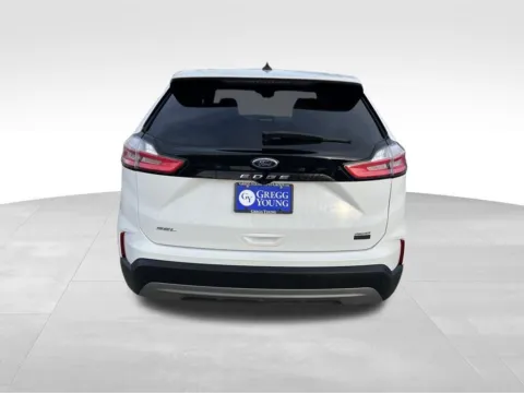 More photos of 2022 Ford Edge SEL at Gregg Young Chevrolet - Omaha, NE