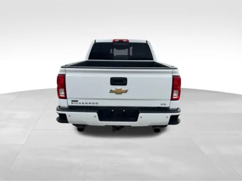 More photos of 2016 Chevrolet Silverado 1500 LTZ at Gregg Young Chevrolet of Omaha, NE