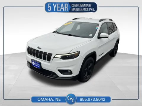 White 2019 Jeep Cherokee Latitude for sale in Omaha, NE