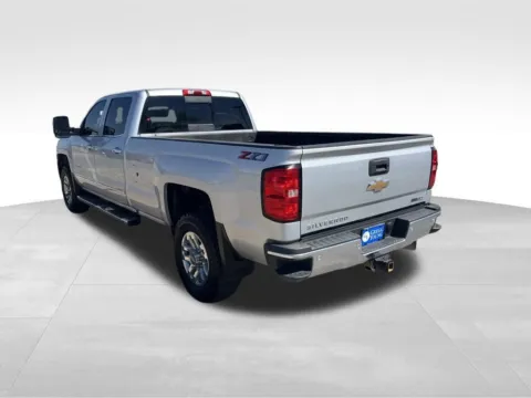 More photos of 2019 Chevrolet Silverado 3500HD LTZ at Gregg Young Chevrolet of Omaha, NE