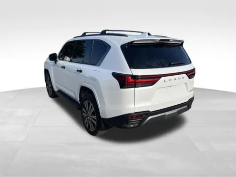 More photos of 2025 Lexus LX 600 Luxury at Gregg Young Chevrolet of Omaha, NE