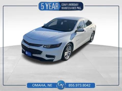 White 2018 Chevrolet Malibu LT for sale in Omaha, NE