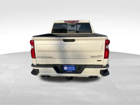 More photos of 2023 Chevrolet Silverado 1500 High Country at Gregg Young Chevrolet - Omaha, NE