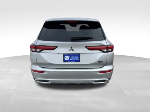 More photos of 2024 Mitsubishi Outlander SE at Gregg Young Chevrolet - Omaha, NE