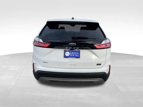 More photos of 2022 Ford Edge SEL at Gregg Young Chevrolet - Omaha, NE