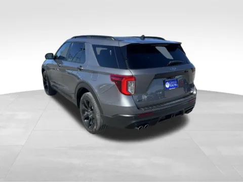 More photos of 2022 Ford Explorer ST at Gregg Young Chevrolet - Omaha, NE