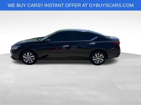 Photos of 2020 Nissan Altima 2.5 S for sale in Omaha, NE at Gregg Young Chevrolet of Omaha