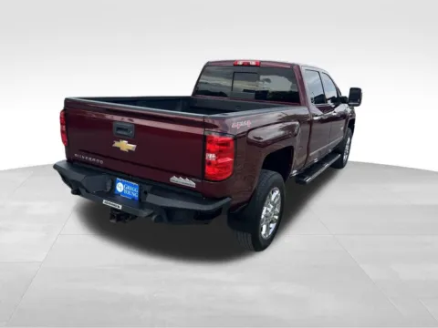 More photos of 2016 Chevrolet Silverado 2500HD High Country at Gregg Young Chevrolet of Omaha, NE