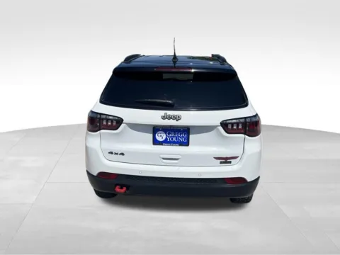 More photos of 2025 Jeep Compass Trailhawk at Gregg Young Chevrolet of Omaha, NE